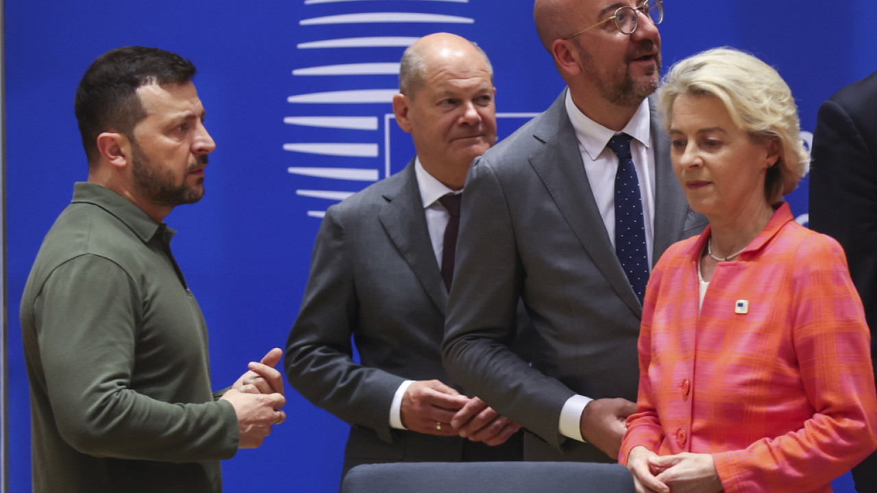 Οι ευρωπαϊκές δυνάμεις απαιτούν μια θέση στις συνομιλίες για την Ουκρανία Οι ευρωπαϊκές δυνάμεις απαιτούν μια θέση στις συνομιλίες για την Ουκρανία