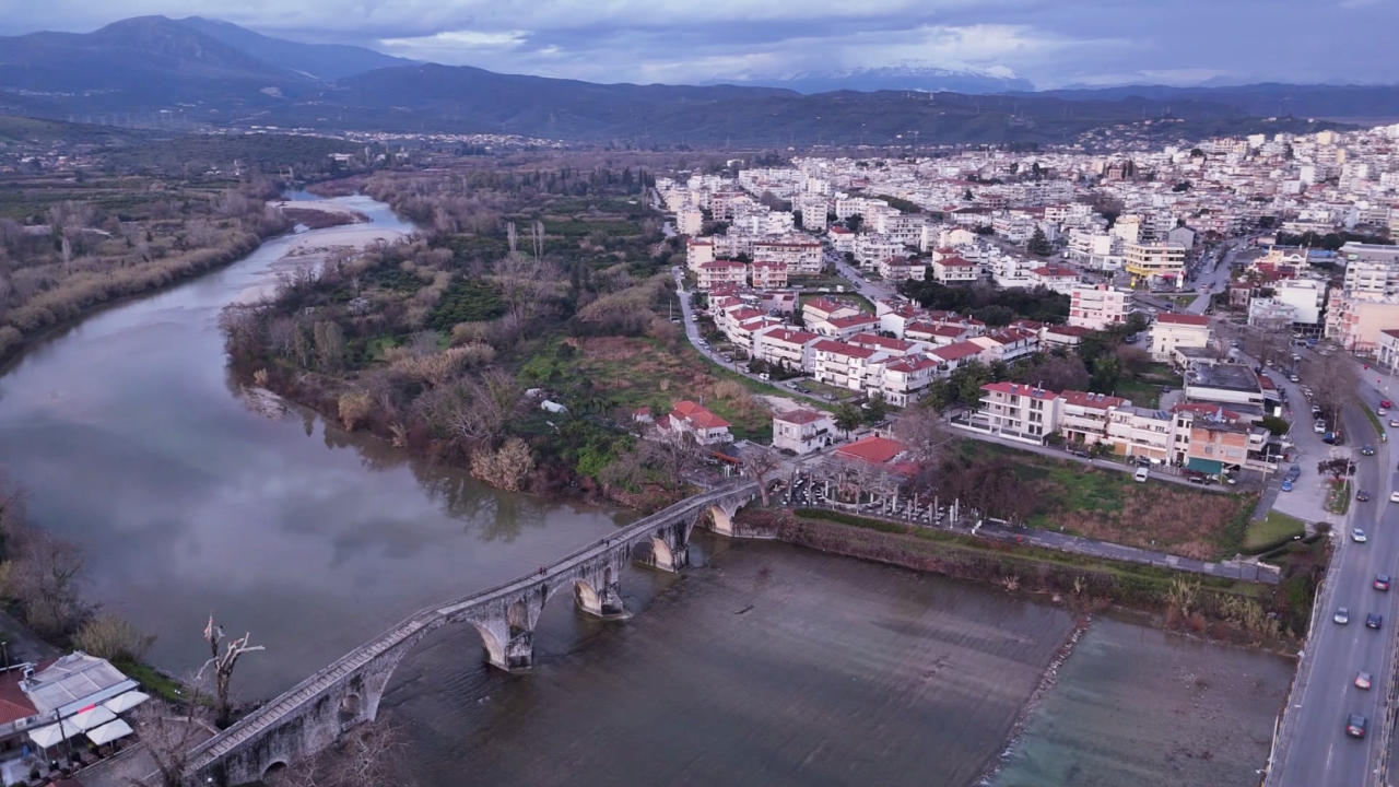 Ο δεύτερος ομορφότερος άντρας στον κόσμο είναι από την Άρτα