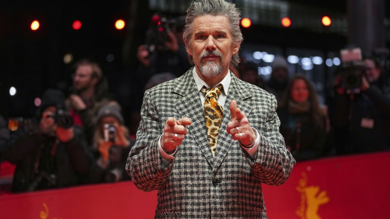 Ethan Hawke: Περίμενε 12 χρόνια για να πρωταγωνιστήσει στην ταινία «Blue Moon» Ethan Hawke: Περίμενε 12 χρόνια για να πρωταγωνιστήσει στην ταινία «Blue Moon»
