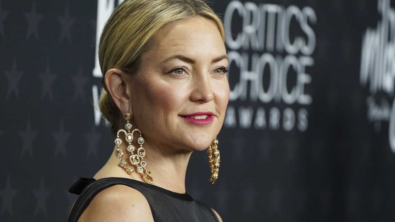 Kate Hudson: Εξήγησε γιατί έγραψε τραγούδι για τη διάσημη μητέρα της