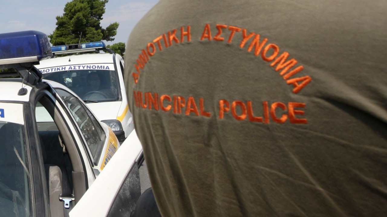 Επιχείρηση-σκούπα στον Δήμο Θεσσαλονίκης για τα εγκαταλειμμένα οχήματα - Πώς θα ειδοποιούνται οι ιδιοκτήτες