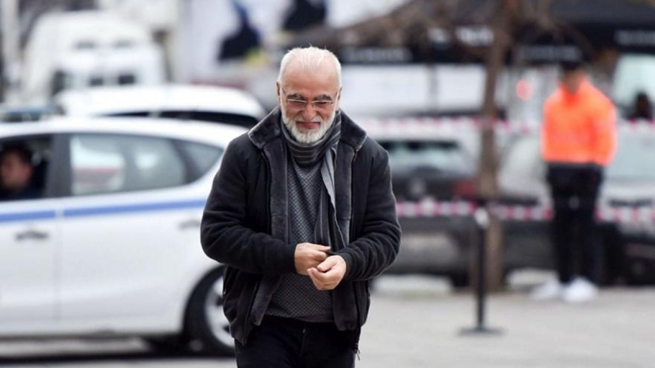 Απέσυρε το αίτημα αναβολής ο ΠΑΟΚ: «Ο Ηλιόπουλος μικραίνει την ΑΕΚ, δεν είχε καν τα άντερα να απαντήσει αρνητικά» Απέσυρε το αίτημα αναβολής ο ΠΑΟΚ: «Ο Ηλιόπουλος μικραίνει την ΑΕΚ, δεν είχε καν τα άντερα να απαντήσει αρνητικά»
