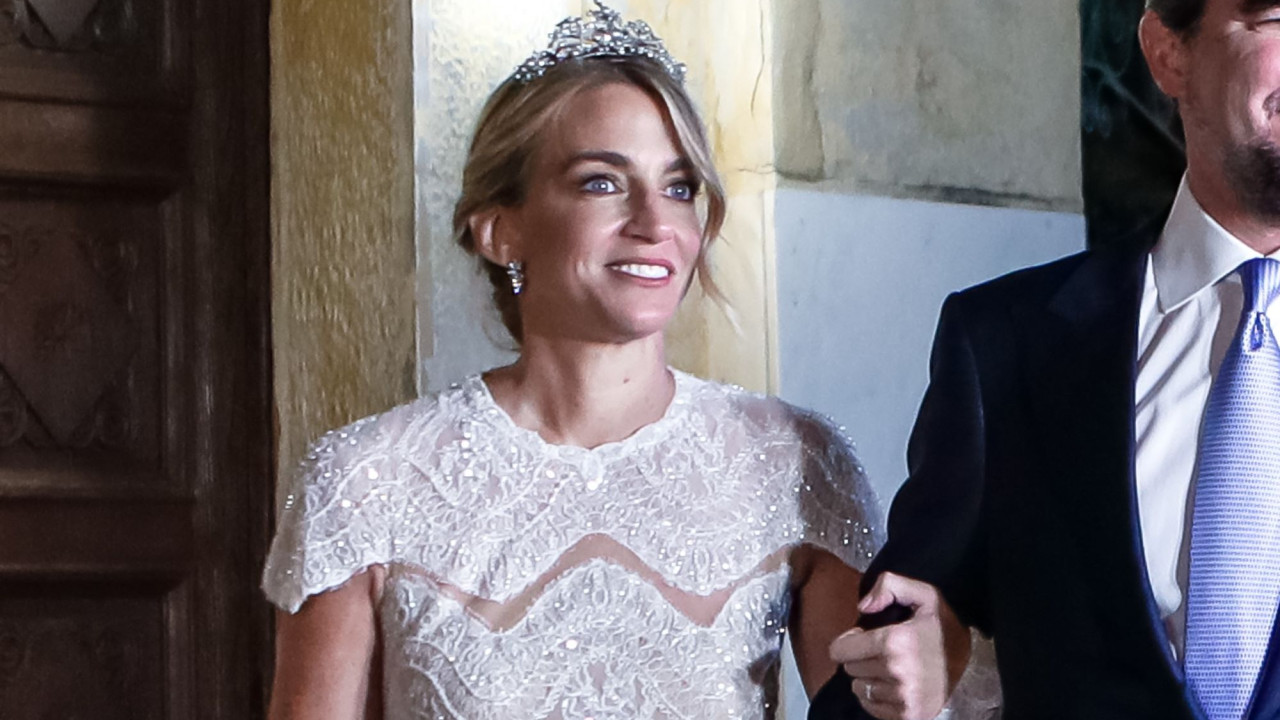 Τι συμβολίζει η Antique Corsage τιάρα που φόρεσε στον γάμο η Χρυσή Βαρδινογιάννη
