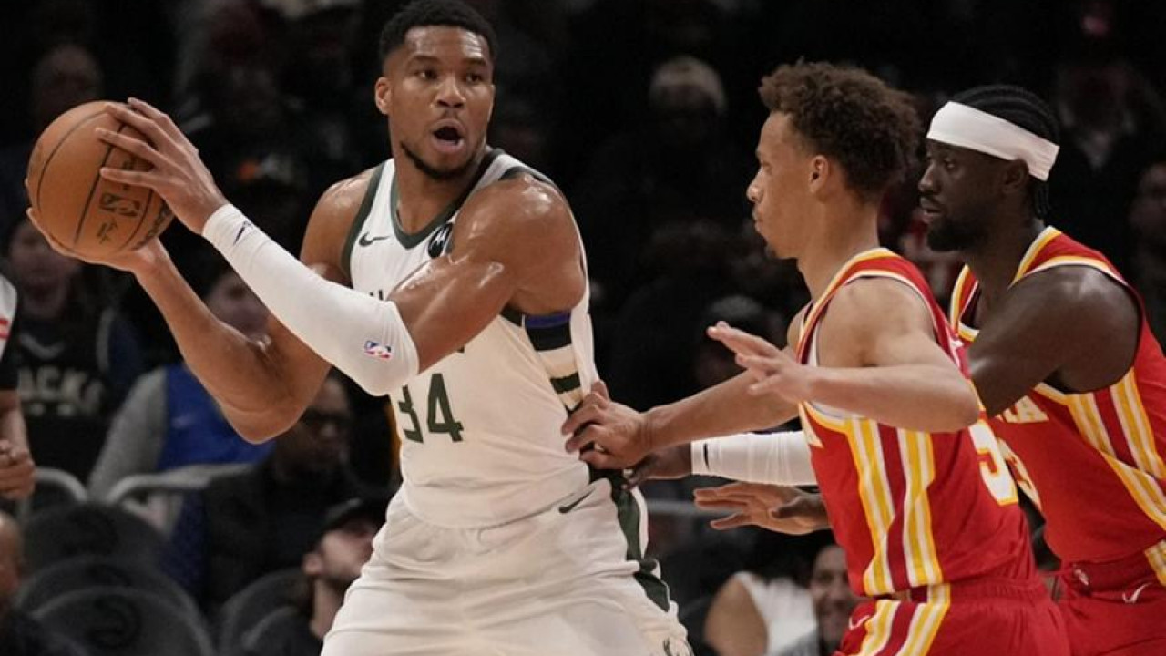 Μπακς: Με triple-double του Γιάννη Αντετοκούνμπο επικράτησαν στην Ατλάντα