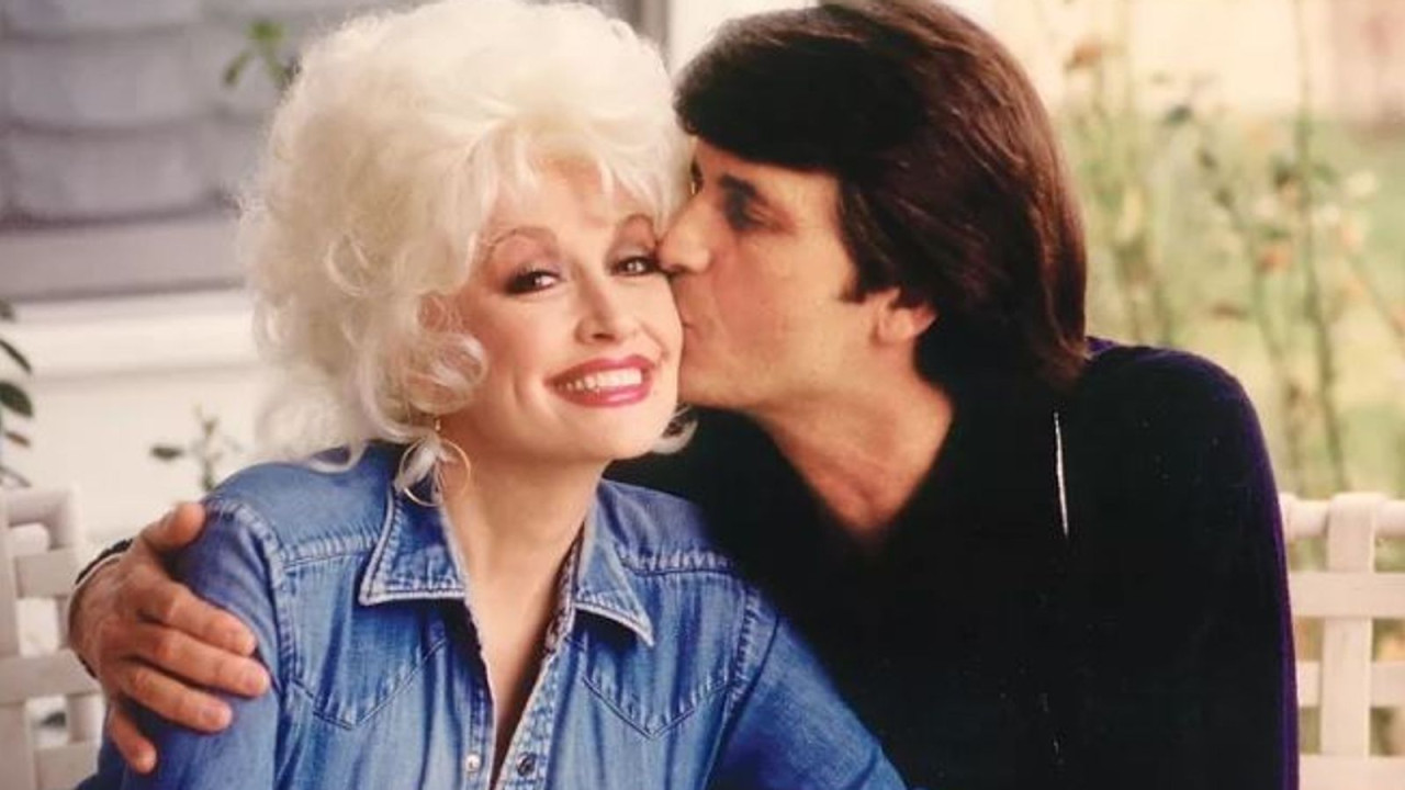 Dolly Parton: Πέθανε ο σύζυγός της, Carl Thomas Dean, σε ηλικία 82 ετών-Ήταν μαζί 60 χρόνια