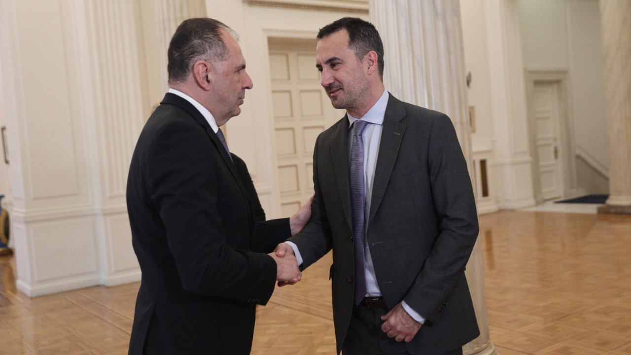Χαρίτσης μετά τη συνάντηση με Γεραπετρίτη: Έντονες οι γεωπολιτικές ανακατατάξεις – Θέσαμε το ζήτημα της ειρήνης