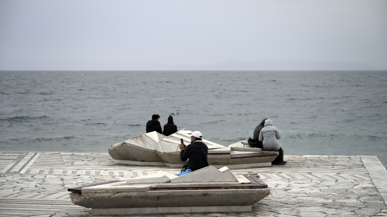 Νεφώσεις σήμερα στη χώρα – Πού αναμένονται βροχές και καταιγίδες