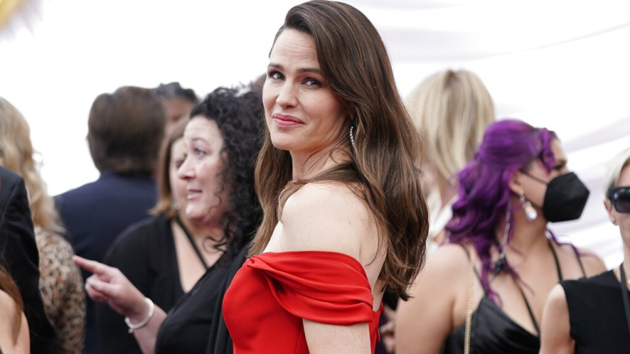 Jennifer Garner: Χωρίζει η ηθοποιός μετά τις αγκαλιές της με τον Ben Affleck;