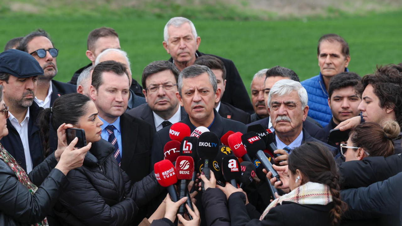 Τουρκία: Ο πρόεδρος του CHP επισκέφθηκε τον Εκρέμ Ιμάμογλου στη φυλακή