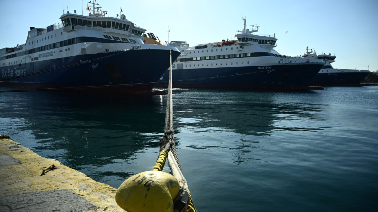 Δεμένα τα πλοία στα λιμάνια την Πρωτομαγιά