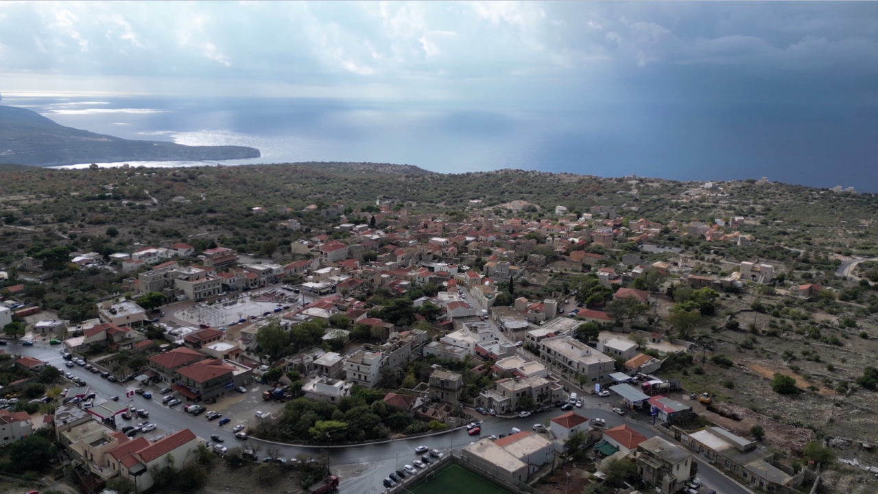 Το επικίνδυνο οδικό δίκτυο της Μάνης και η έλλειψη σύνδεσης με αεροδρόμιο τροχοπέδη για την ανάπτυξη