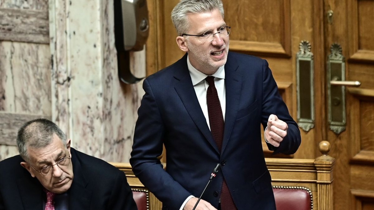 Άγρια κόντρα Σκέρτσου με Φάμελλο και Τσακαλώτο στη Βουλή: «Συγκάλυψη είναι ό,τι κάνατε στο Μάτι» - «Άντε φύγε από εδώ»