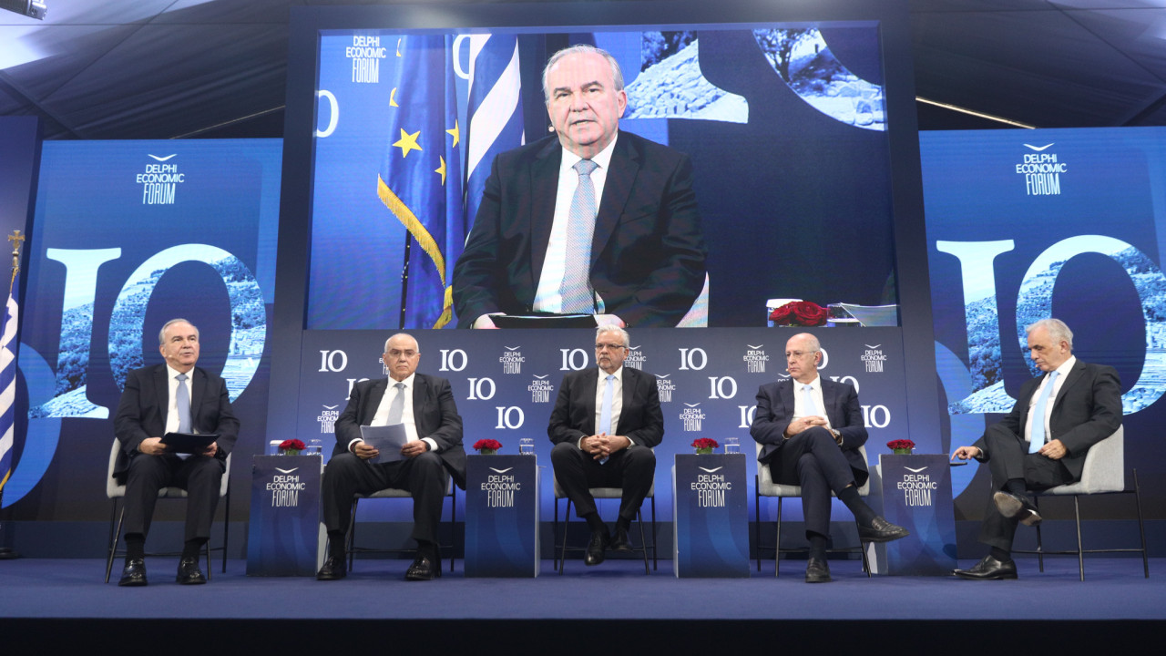 Φόρουμ Δελφών: Οι προκλήσεις της ελληνικής οικονομίας – Ποιο μπορεί να είναι το «νέο Ταμείο Ανάπτυξης»