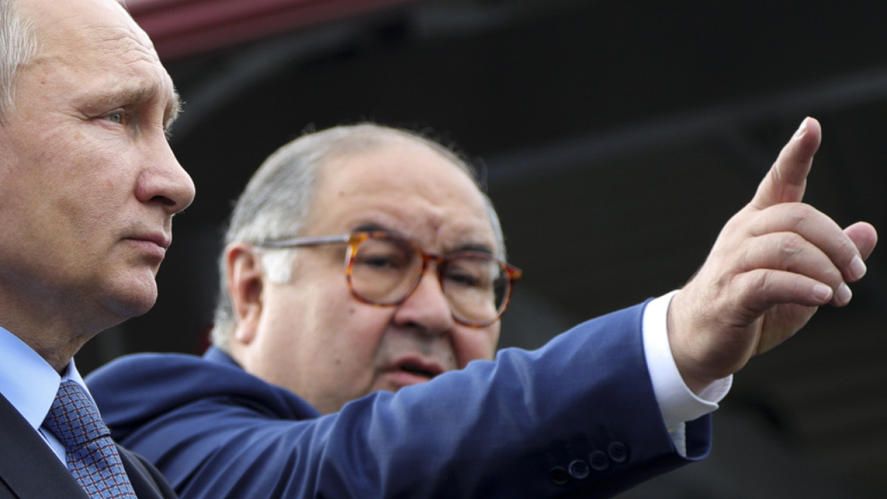 Πώς ένας δισεκατομμυριούχος Ρώσος «sugar daddy» κρατά τα ηνία της ξιφασκίας