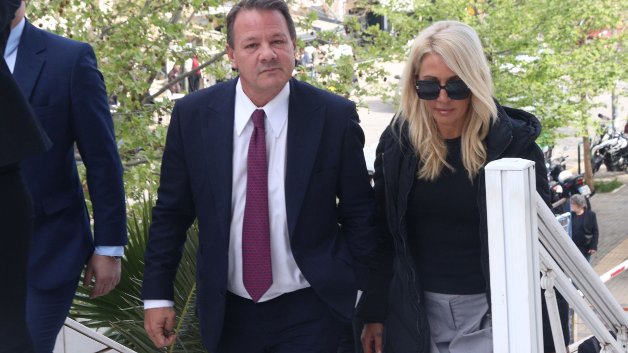 Ξεκινά σήμερα η δίκη του Απόστολου Λύτρα για τον ξυλοδαρμό της συζύγου του - Αμίλητος στο Εφετείο - Βίντεο