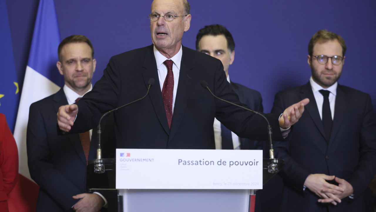 “Μην υποκύψετε στους δασμούς του Τραμπ” : Έκκ&la
