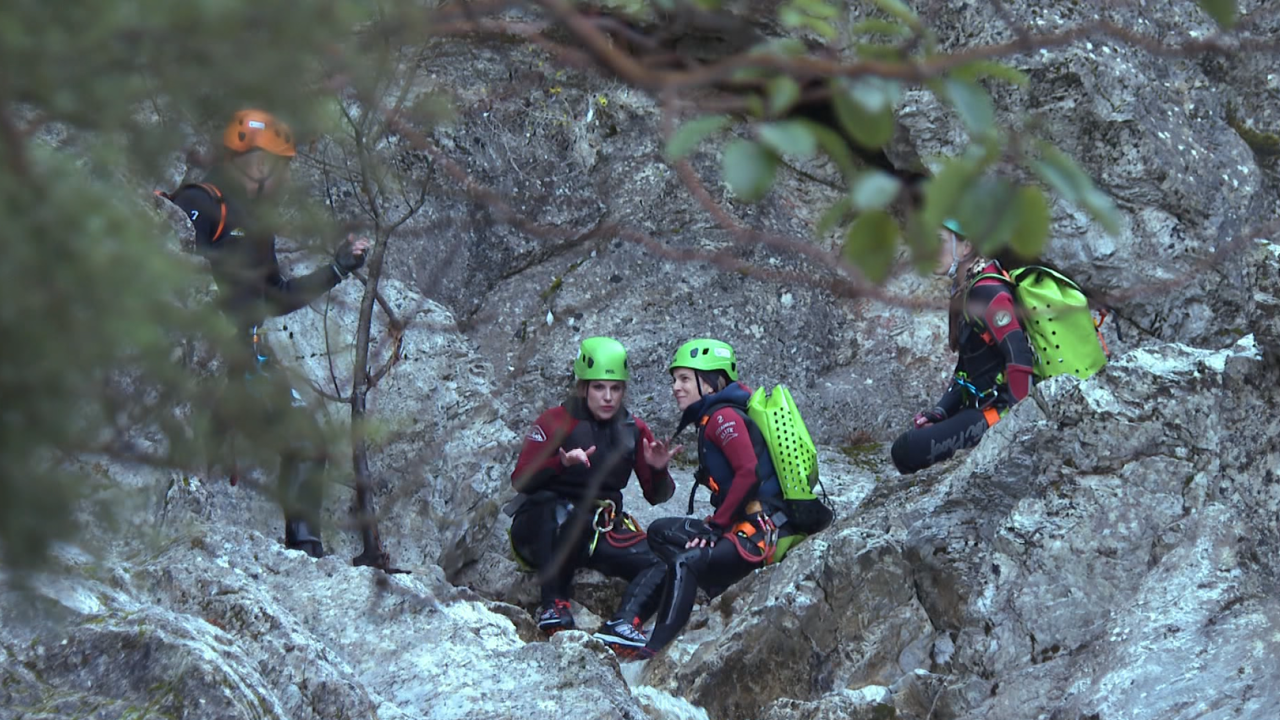 Canyoning στον Όλυμπο: βουτιά στην περιπέτεια
