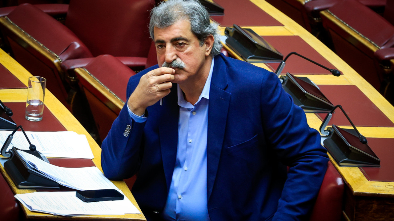 Βουλή: Αίρεται η ασυλία του Παύλου Πολάκη και της Έλενας Ακρίτα Βουλή: Αίρεται η ασυλία του Παύλου Πολάκη και της Έλενας Ακρίτα