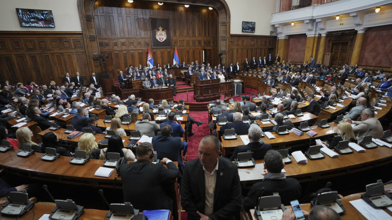 Σερβία: Εξελέγη νέα κυβέρνηση με 153 ψήφους Σερβία: Εξελέγη νέα κυβέρνηση με 153 ψήφους
