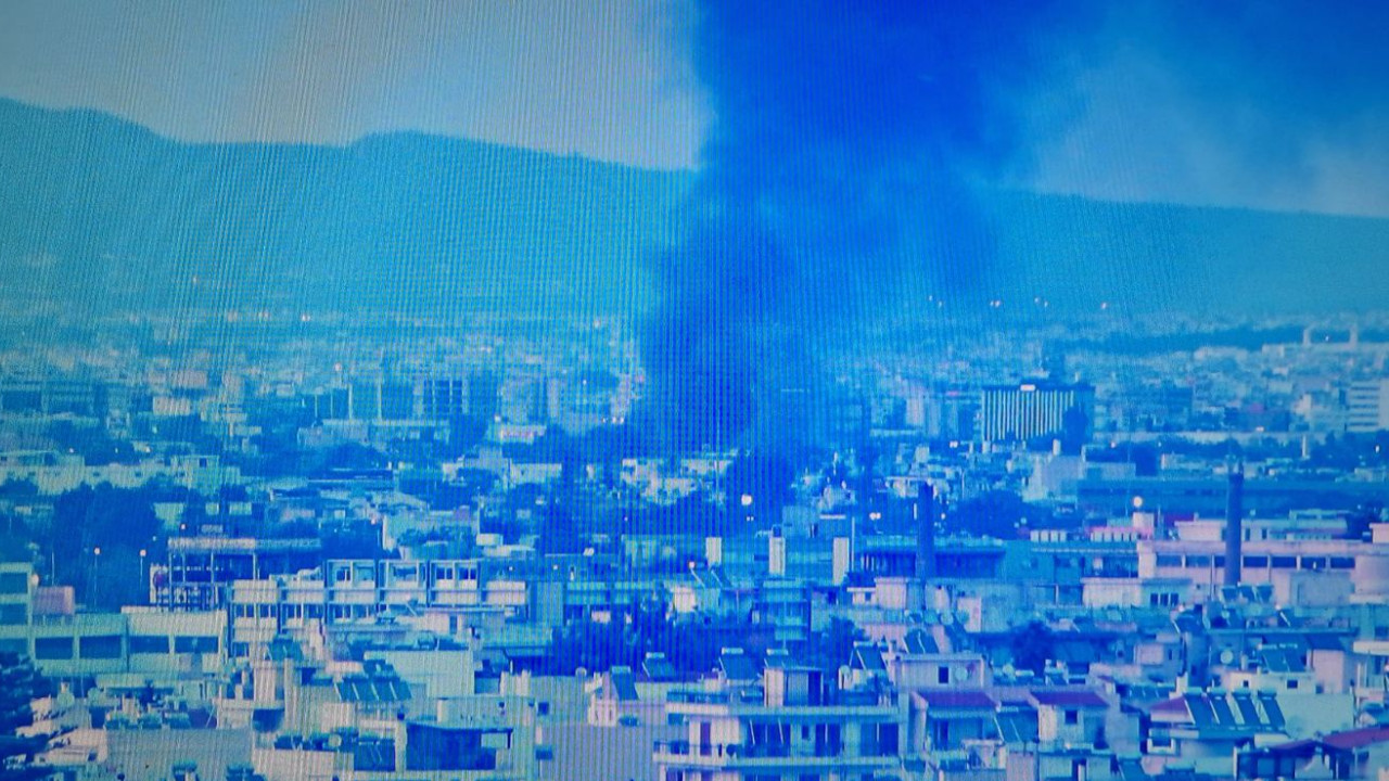 Φωτιά σε χώρο απορριμάτων στον Βοτανικό