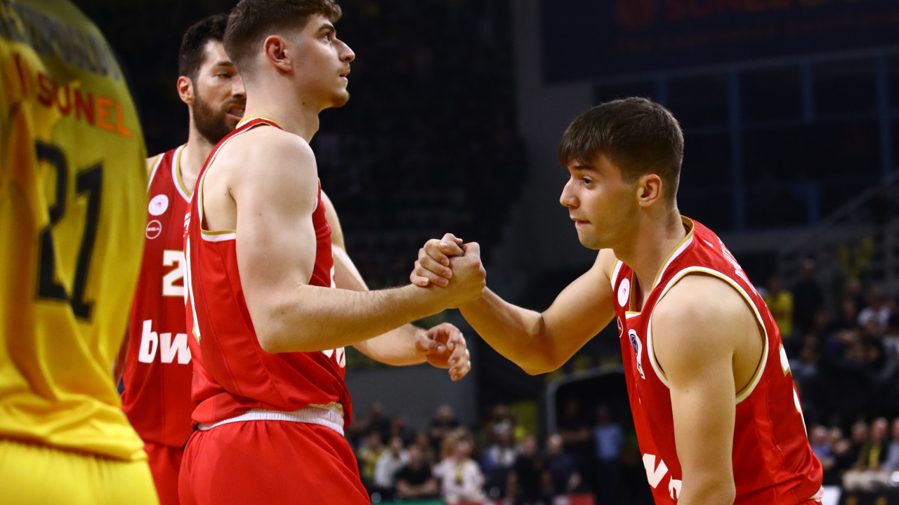 Μπάσκετ: Ο Ολυμπιακός 90-64 την ΑΕΚ στη SUNEL Arena