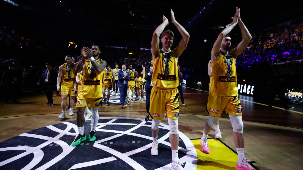 BCL – Μικρός τελικός: Ψυχωμένη η ΑΕΚ, λύγισε 77-73 την Τενερίφη και κατέκτησε την 3η θέση BCL – Μικρός τελικός: Ψυχωμένη η ΑΕΚ, λύγισε 77-73 την Τενερίφη και κατέκτησε την 3η θέση