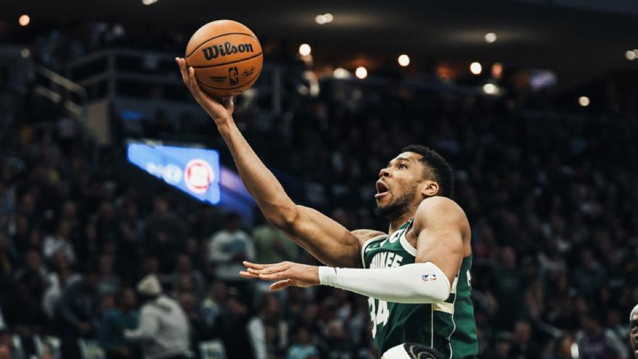 Αντετοκούνμπο: Διάλεξε 4 παίκτες του NBA που θα έπαιρνε σε μάχη με γορίλα