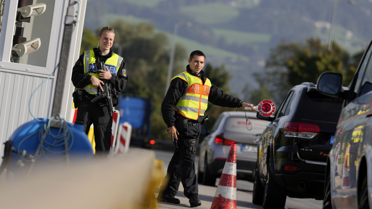 Η Γερμανία κηρύσσει «εθνική κατάσταση έκτακτης ανάγκης» για τη μετανάστευση