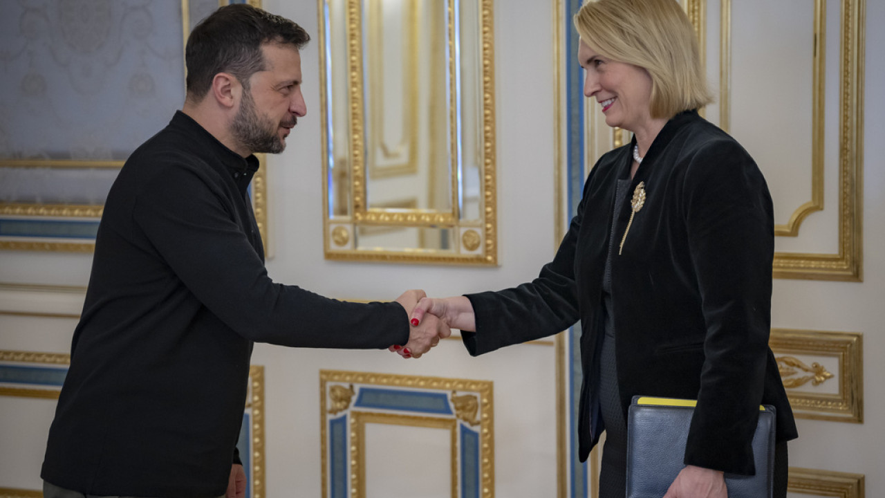 Ουκρανία: Η πρώην πρέσβειρα των ΗΠΑ παραιτήθηκε γιατί διαφωνούσε με τον Τραμπ Ουκρανία: Η πρώην πρέσβειρα των ΗΠΑ παραιτήθηκε γιατί διαφωνούσε με τον Τραμπ