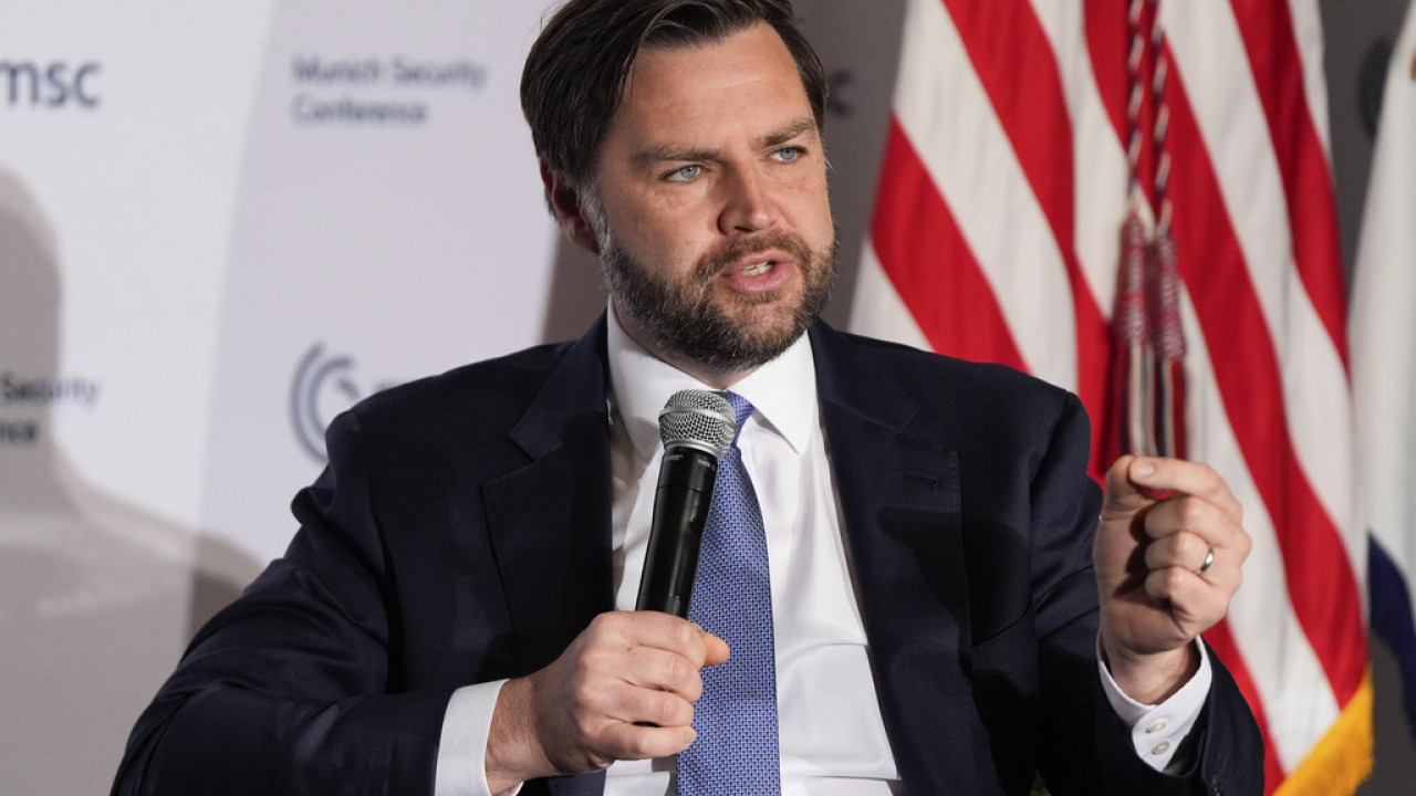 Βανς: Ο Τραμπ θέλει αύξηση των αμυντικών δαπανών του ΝΑΤΟ στο 5% Βανς: Ο Τραμπ θέλει αύξηση των αμυντικών δαπανών του ΝΑΤΟ στο 5%