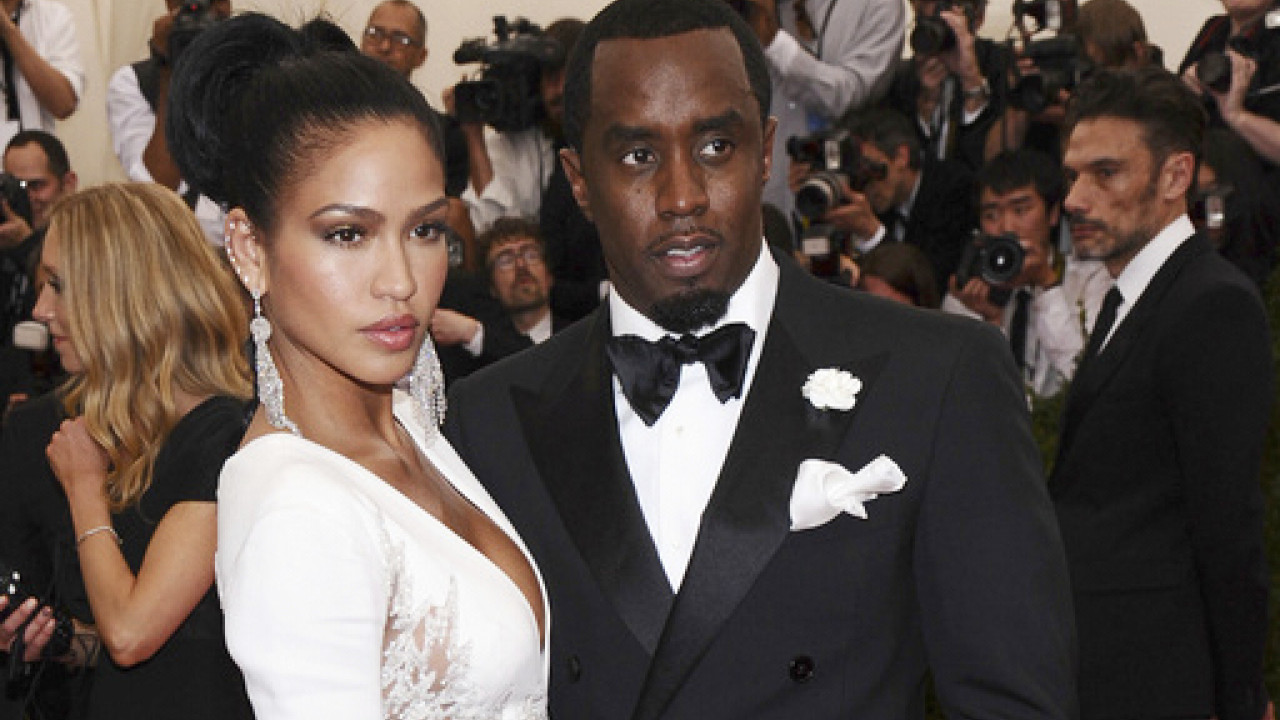 Η κατάθεση της Cassie στη δίκη του “Diddy”: Ήμουν 22 ετών όταν με έβαλε να κάνω σεξ με άλλον άντρα Η κατάθεση της Cassie στη δίκη του “Diddy”: Ήμουν 22 ετών όταν με έβαλε να κάνω σεξ με άλλον άντρα