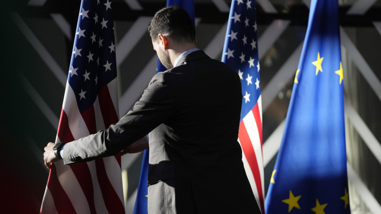 ΕΕ – ΗΠΑ δεσμεύτηκαν για νέες συνομιλίες με φόντο μια εμπορική συμφωνία