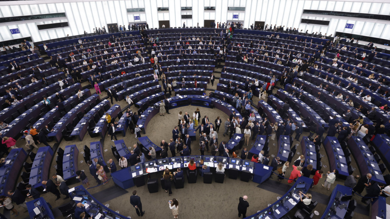 Ευρωκοινοβούλιο: Υπερψηφίστηκε έκθεση που παγώνει τις ενταξιακές διαδικασίες της Τουρκίας Ευρωκοινοβούλιο: Υπερψηφίστηκε έκθεση που παγώνει τις ενταξιακές διαδικασίες της Τουρκίας