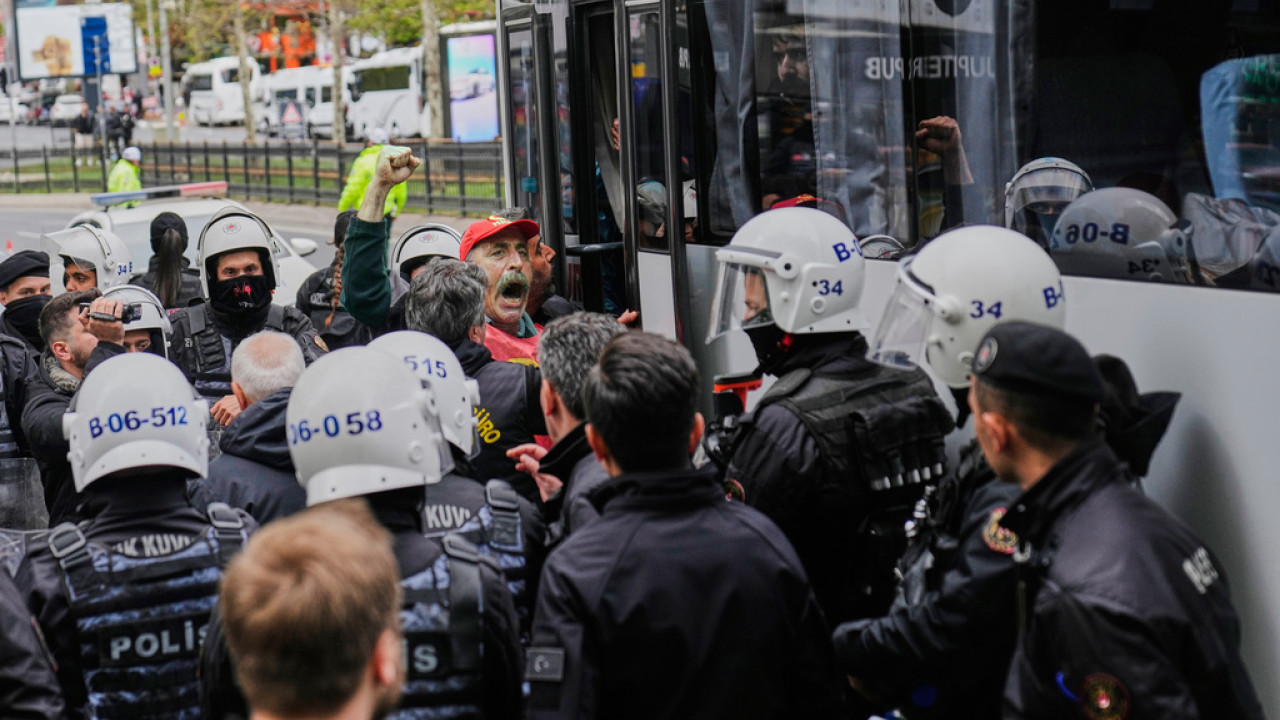 Πάνω από 400 συλλήψεις στην Κωνσταντινούπολη στους εορτασμούς της Πρωτομαγιάς