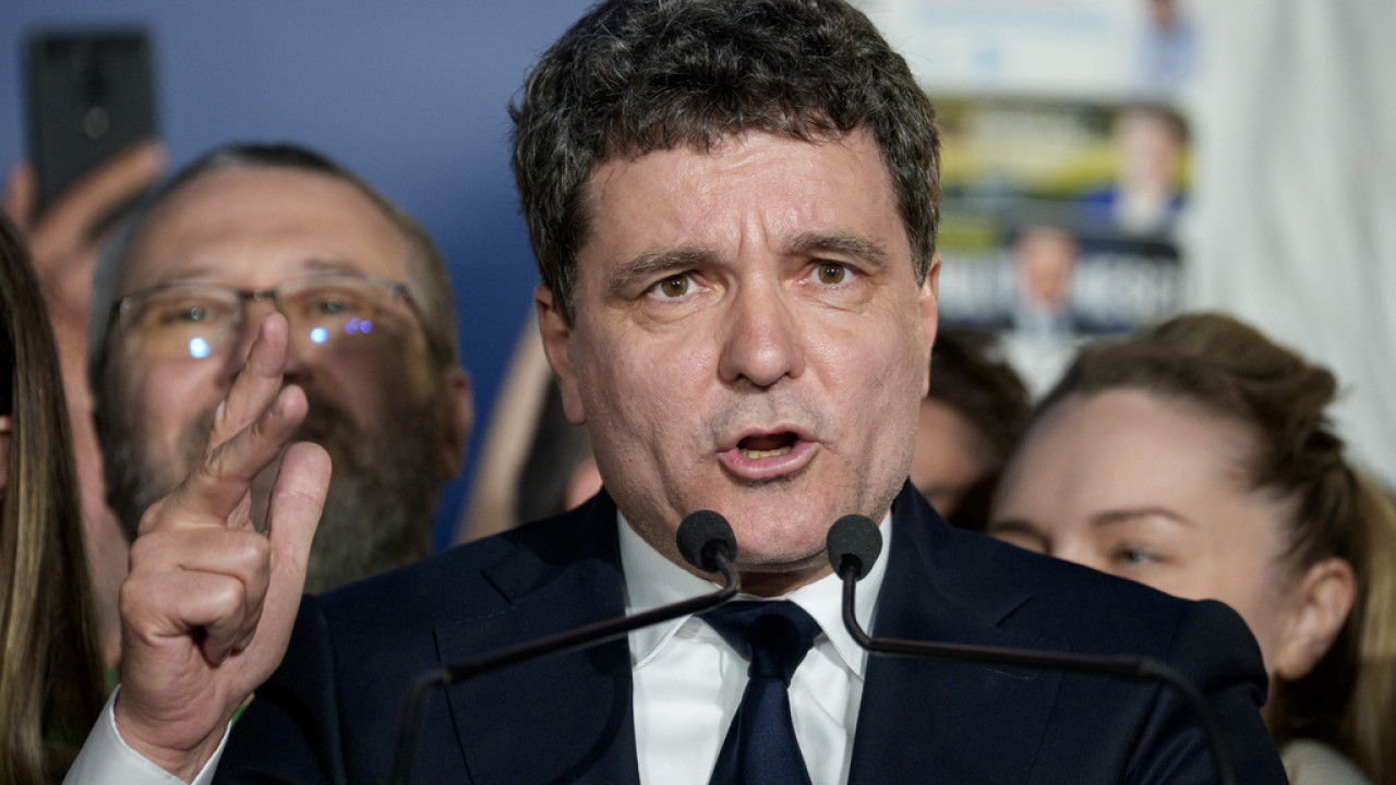 Εκλογές Ρουμανίας: Ο μαθηματικός Νίκουσορ Νταν που βγηκε ο μεγάλος νικητής ανακουφίζοντας την ΕΕ Εκλογές Ρουμανίας: Ο μαθηματικός Νίκουσορ Νταν που βγηκε ο μεγάλος νικητής ανακουφίζοντας την ΕΕ