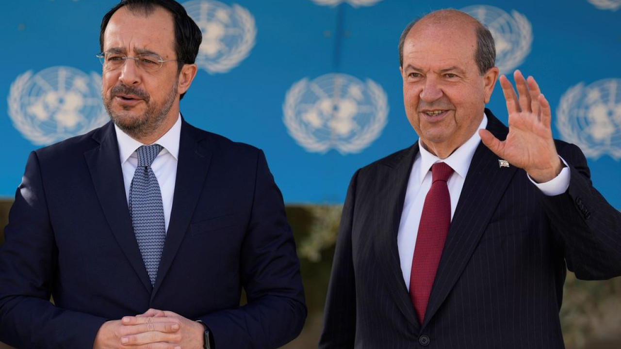 Συνάντηση Χριστοδουλίδη – Τατάρ στο Λήδρα Πάλας, δύο ημέρες μετά την επίσκεψη Ερντογάν στα Κατεχόμενα 