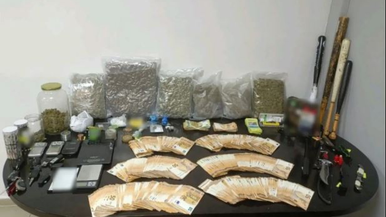 Θεσσαλονίκη: Διακίνηση ναρκωτικών ακόμη και σε γήπεδα κατά τη διάρκεια αγώνων - Πώς δρούσαν - Ο πλούτος, το «πλαν» και το «παλαλό» (Bίντεο)