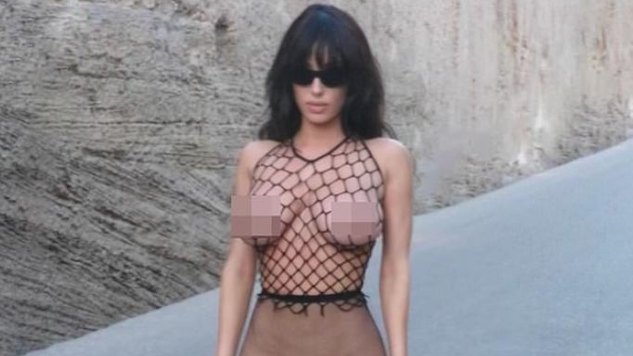 Bianca Censori: Εμφανίστηκε ξανά ως Kim Kardashian - Η πρώην και η νυν του Kanye West δεν τα πάνε καλά με τα ρούχα…