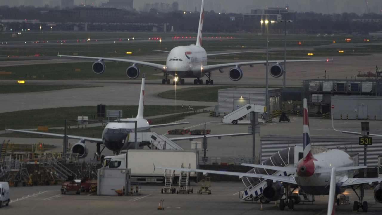 British Airways: Φωτιά άρπαξε αεροσκάφος – Πιλότος μπέρδεψε το αριστερά με το δεξιά British Airways: Φωτιά άρπαξε αεροσκάφος – Πιλότος μπέρδεψε το αριστερά με το δεξιά