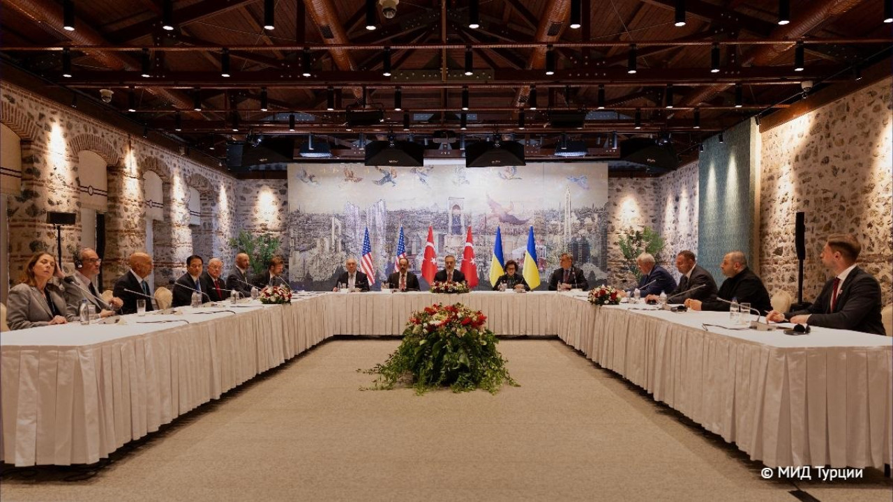 Ξεκίνησε η πρώτη τριμερής στην Κωνσταντινούπολη - Με τη συμμετοχή του Ρούμπιο - Δείτε βίντεο