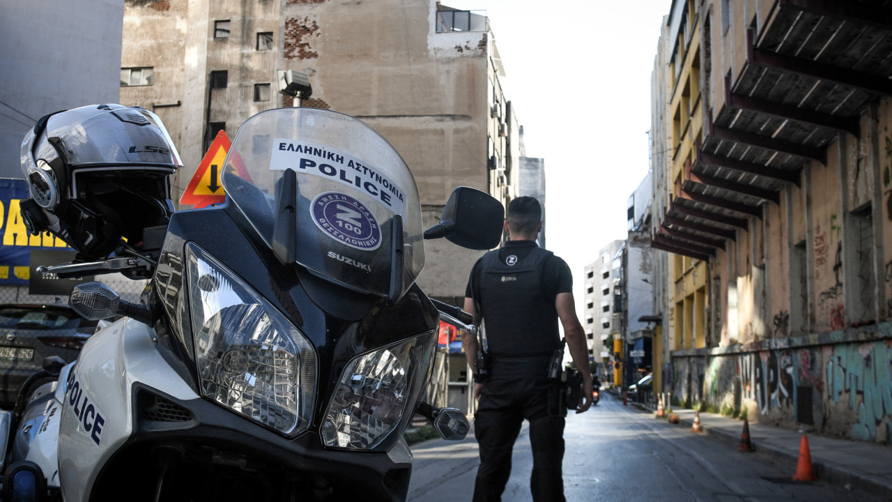 Έκρηξη στη Θεσσαλονίκη: Ιδιόχειρο σημείωμα με οδηγίες στην τσέπη της 39χρονης Έκρηξη στη Θεσσαλονίκη: Ιδιόχειρο σημείωμα με οδηγίες στην τσέπη της 39χρονης