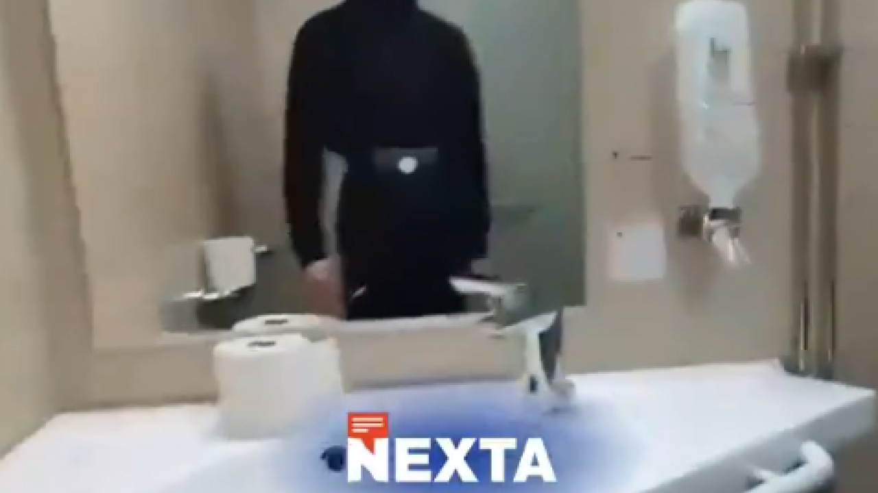 Βίντεο: Η στιγμή που ο έφηβος μαχαιρώνει 3 κορίτσια σε σχολείο της Φινλανδίας