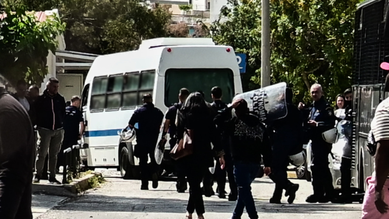 Επεισόδια Νομική: Τι υποστήριξαν στις απολογίες τους οι συλληφθέντες Επεισόδια Νομική: Τι υποστήριξαν στις απολογίες τους οι συλληφθέντες