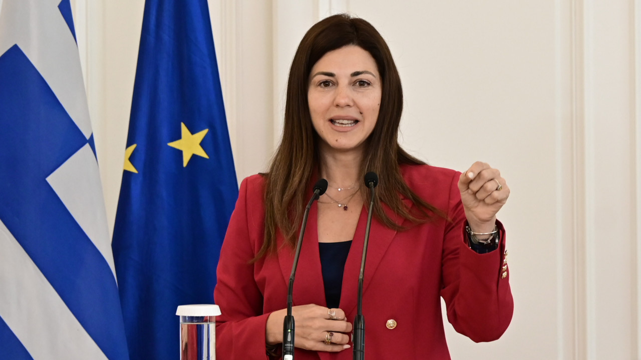 Ζαχαράκη στον ΣΚΑΪ: Θα διευκολυνθούν οι διαδικασίες διαγραφής φοιτητών που εμπλέκονται σε κακουργηματικού χαρακτήρα ενέργειες Ζαχαράκη στον ΣΚΑΪ: Θα διευκολυνθούν οι διαδικασίες διαγραφής φοιτητών που εμπλέκονται σε κακουργηματικού χαρακτήρα ενέργειες