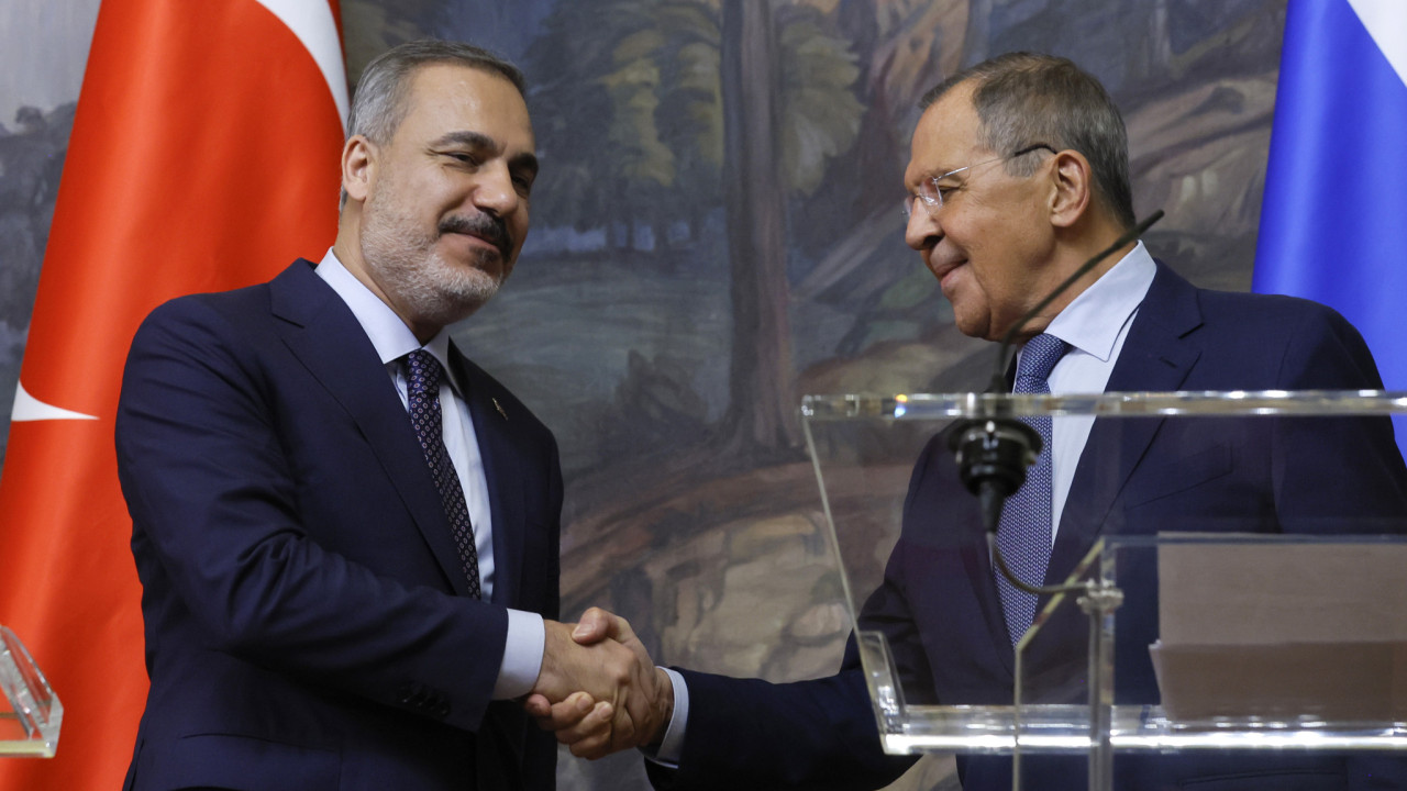 Φιντάν και Λαβρόφ συζήτησαν για τις ειρηνευτικές προσπάθειες μεταξύ της Ρωσίας – Ουκρανίας