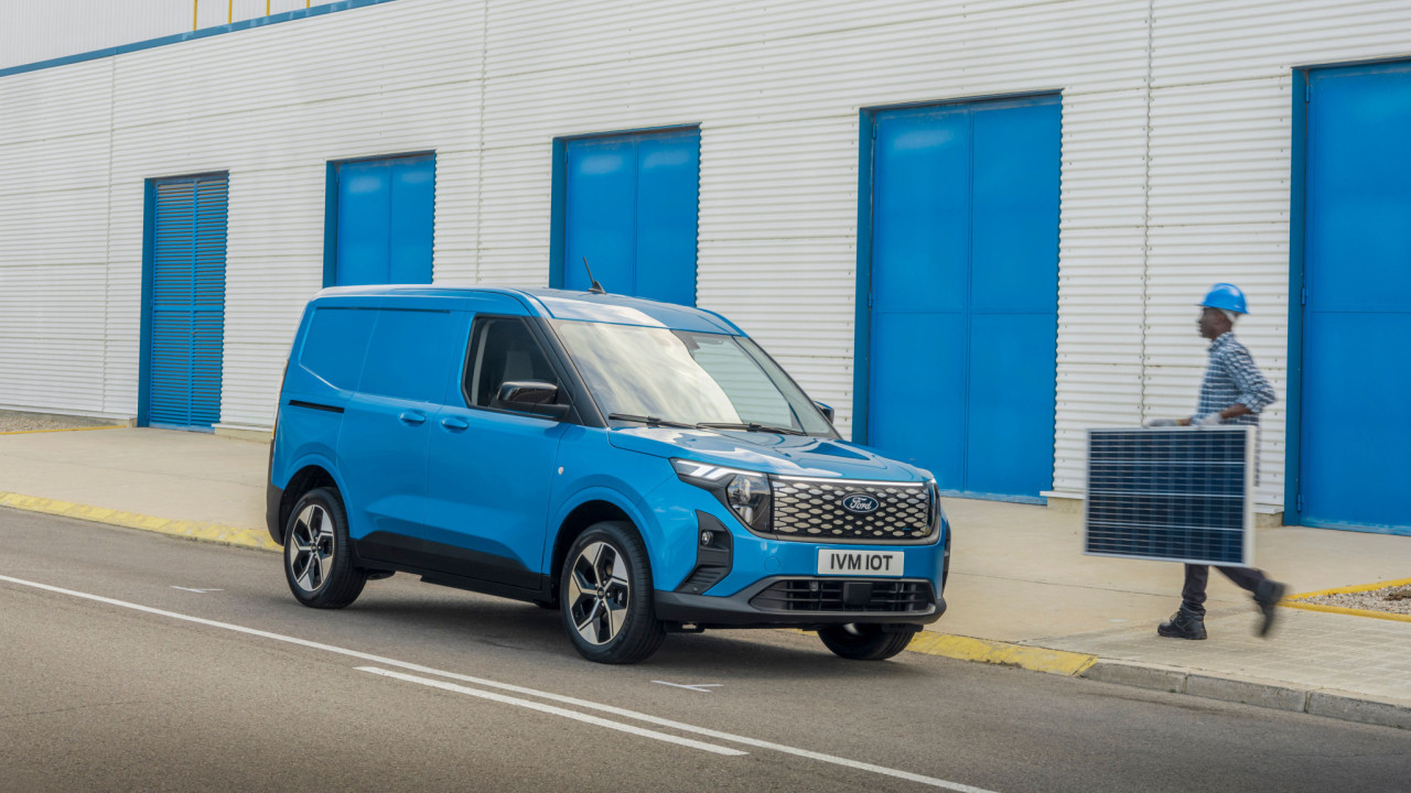 Ford E-Transit Courier: Παραγωγικότητα και πρακτικότητα στο ζενίθ Ford E-Transit Courier: Παραγωγικότητα και πρακτικότητα στο ζενίθ