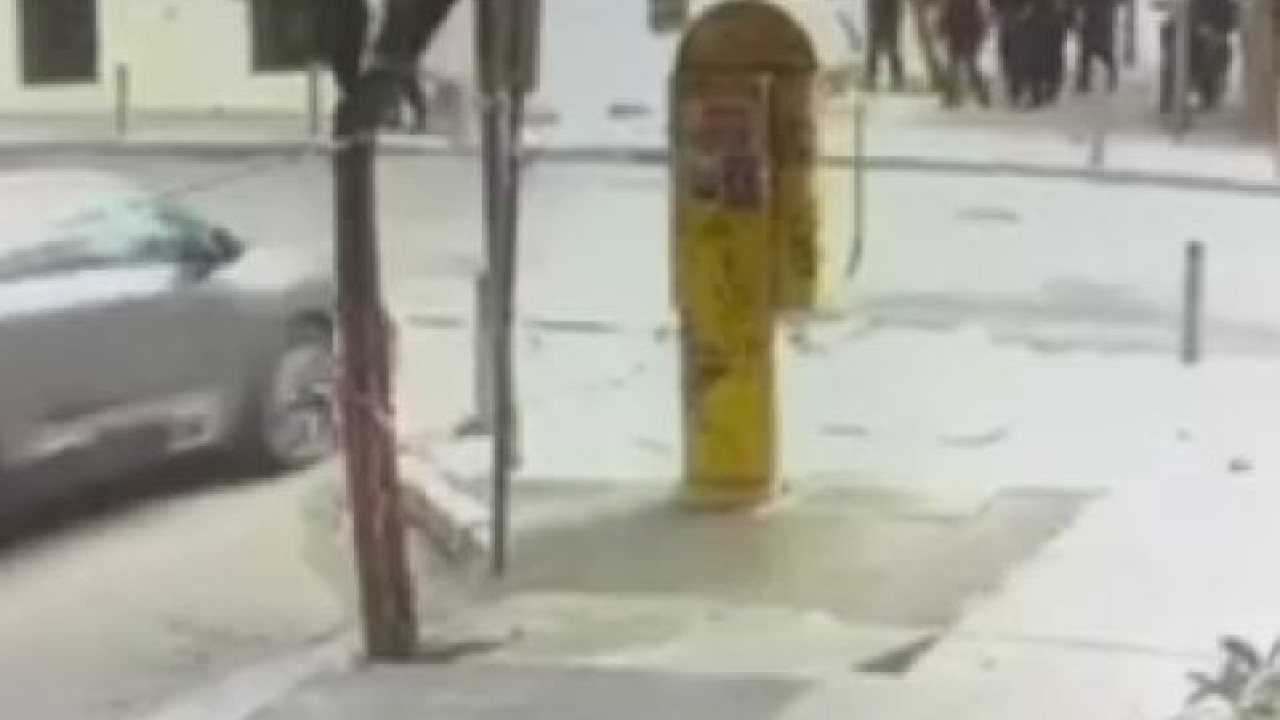 Νομική: Τα δύο βίντεο που αποτυπώνουν τις κινήσεις των δραστών πριν και μετά την επίθεση Νομική: Τα δύο βίντεο που αποτυπώνουν τις κινήσεις των δραστών πριν και μετά την επίθεση