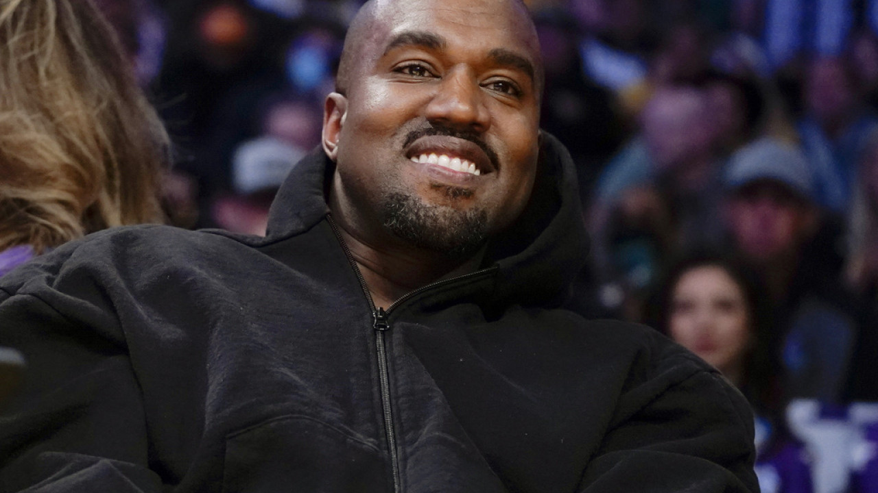 Kanye West: Την… έκανε με ελαφρά πηδηματάκια από συνέντευξη με τον Πιρς Μόργκαν Kanye West: Την… έκανε με ελαφρά πηδηματάκια από συνέντευξη με τον Πιρς Μόργκαν