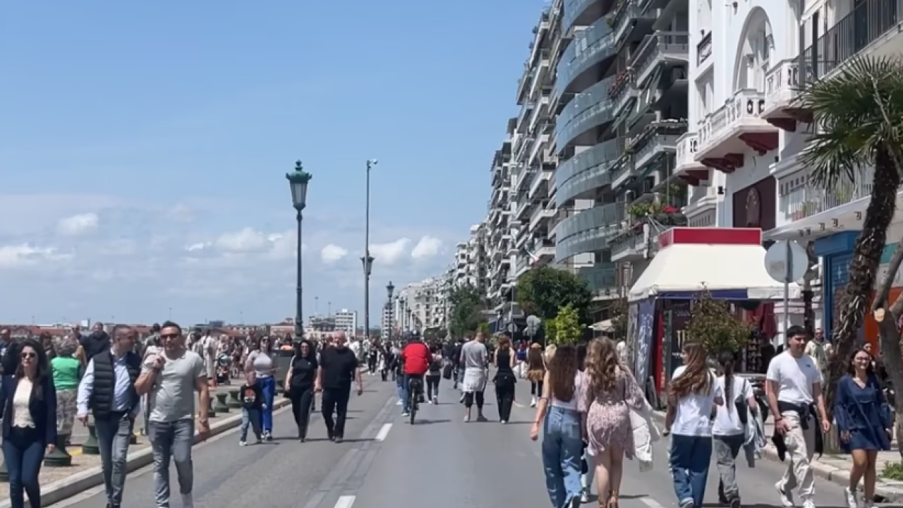 Θεσσαλονίκη: Η λεωφόρος Νίκης μετατράπηκε σε πεζοδρόμιο