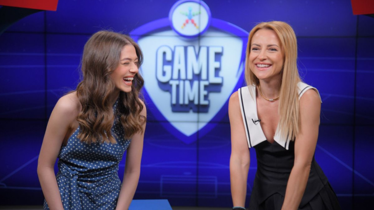 Η Γεωργία Μεσαρίτη στον ΟΠΑΠ Game Time: Ο Μουζακίτης, ο ρόλος κομπάρσου με τον Μπράντ Πιτ και η Έμα Στόουν